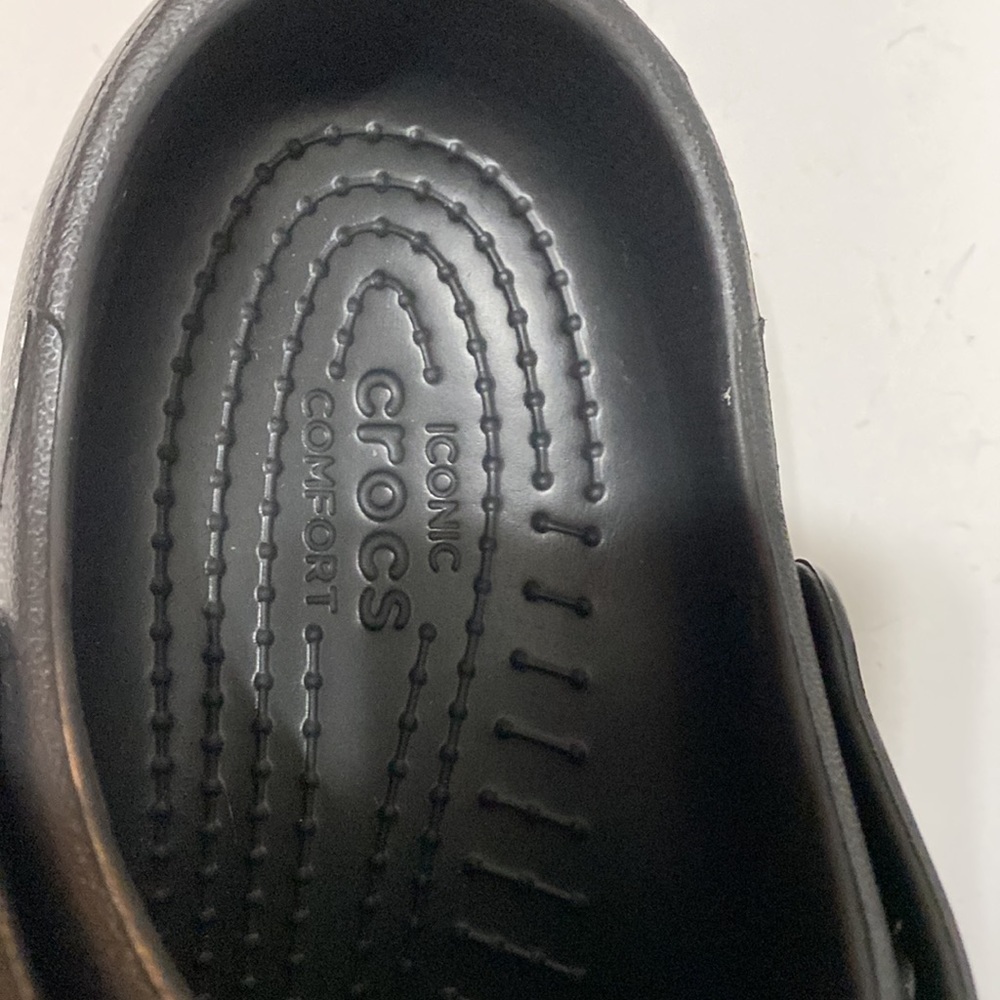 Crocs - Picture 4 of 8